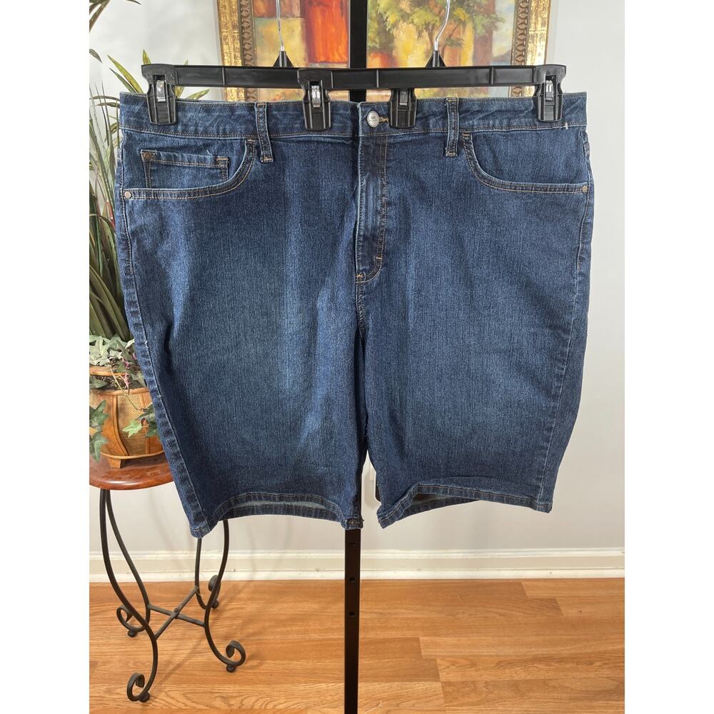 Lee Bermuda Shorts Women's Medium Blue Denim Classic‎ Core Modest Americana